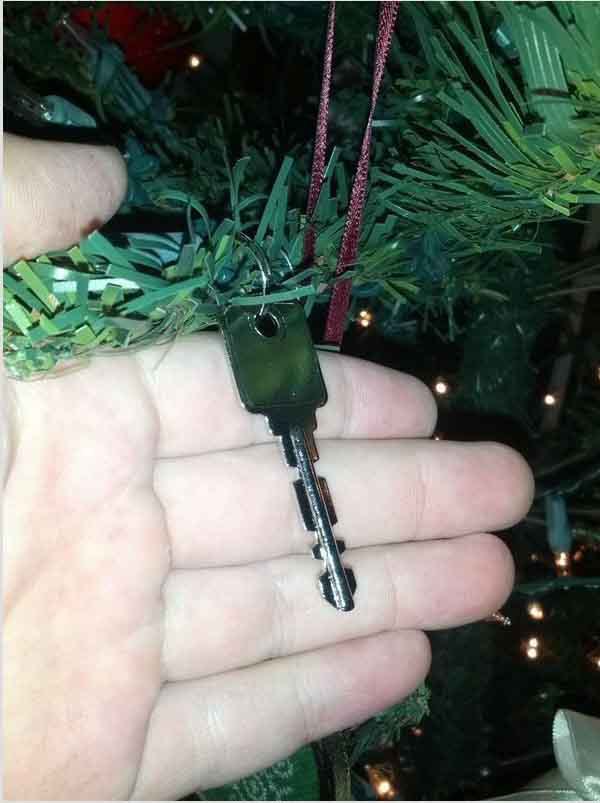 А второй ботинок в другом подарке. Как необычно запаковать подарок