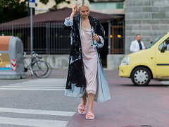 Піжамний стиль: street-style образи