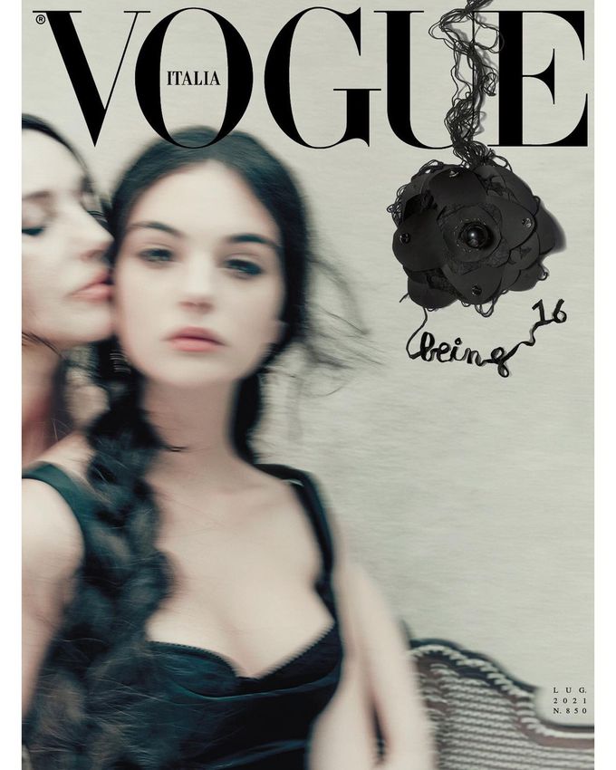 Моника Беллуччи вместе с дочерью Девой Кассель украсили обложку Vogue Italia