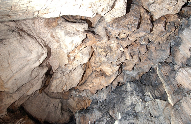 Пещеры Крыма: Тысячеголовая пещера