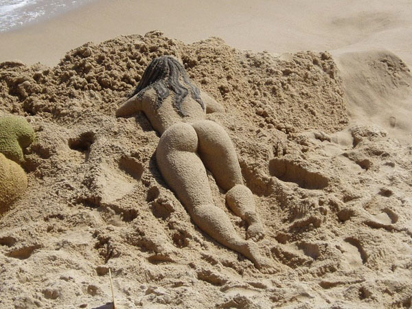Девушки из песка