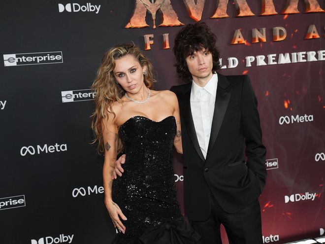 Майлі Сайрус вдруге виходить заміж