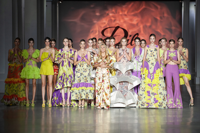 Показ Iryna DIL: UFW noseason sept 2021 на Ukrainian Fashion Week noseason sept 2021