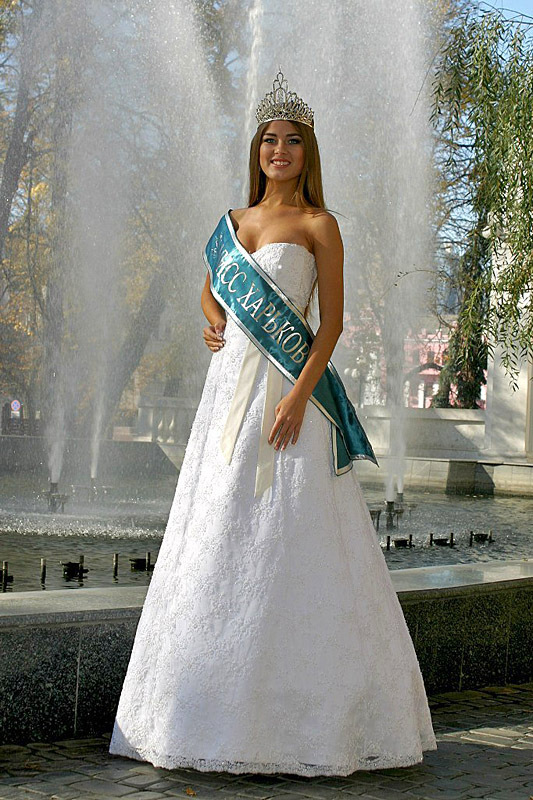 Диана Гаркуша - новая Украина Вселенная