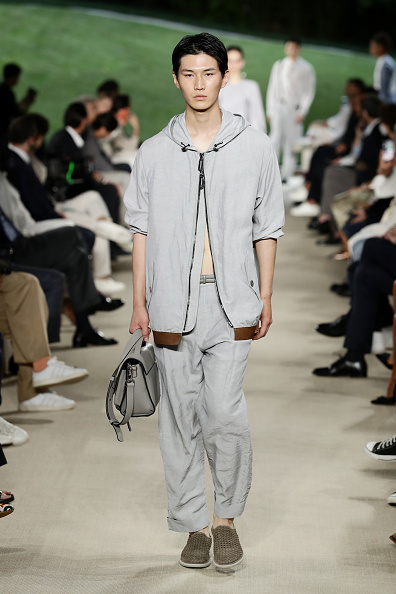 Giorgio Armani весна-лето 2022