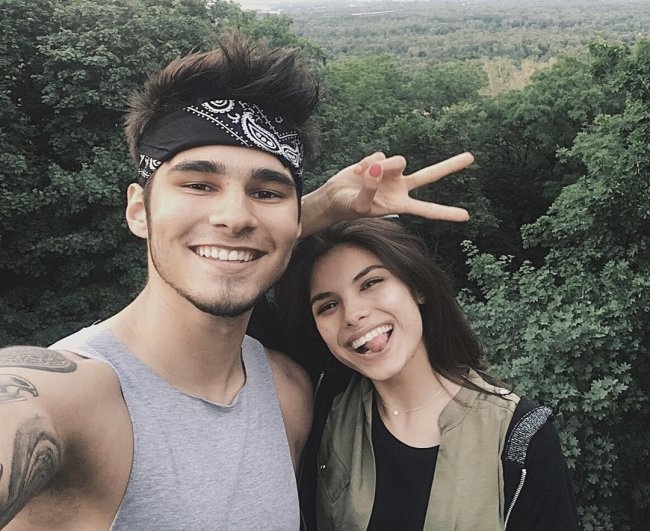 NIKITA LOMAKIN и Michelle Andrade