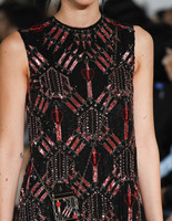 30 трендовых сумок на весну-лето 2017 с показа Valentino