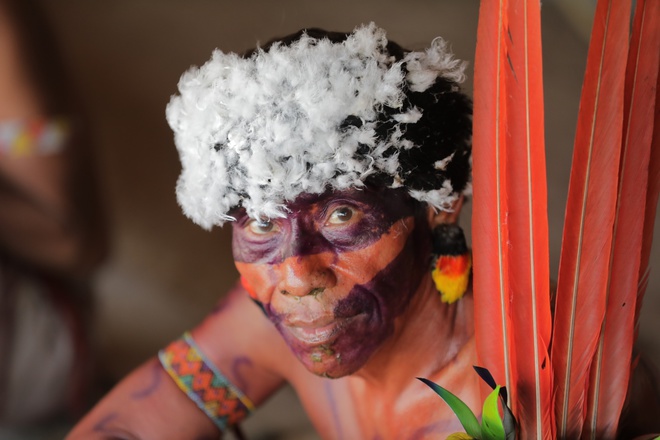 Дмитрий Комаров стал первым в мире журналистом, который попал к дикому амазонскому племени Яномами