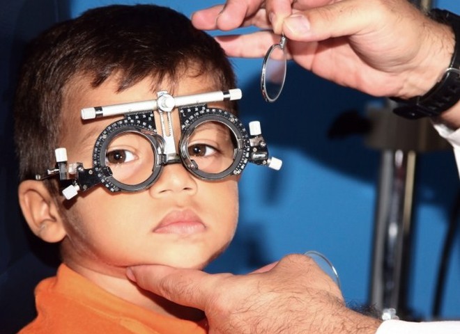 До окуліста все частіше приходять діти