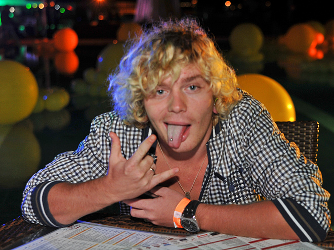 Саша Кривошапко показал свою квартиру