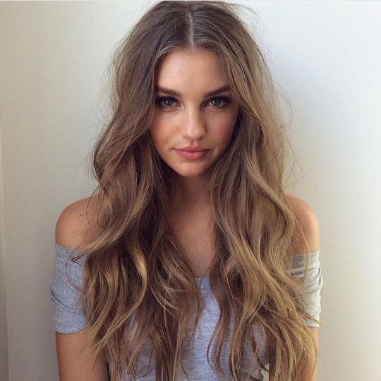 Довге волосся