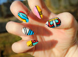 Модний літній манікюр 2016: Moschino nails