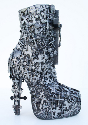 Виставка футуристичного взуття