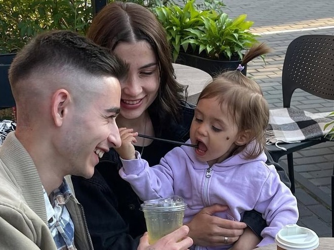 Сасанчин заявив, що після розлучення боротиметься за опіку над 3-річною дочкою