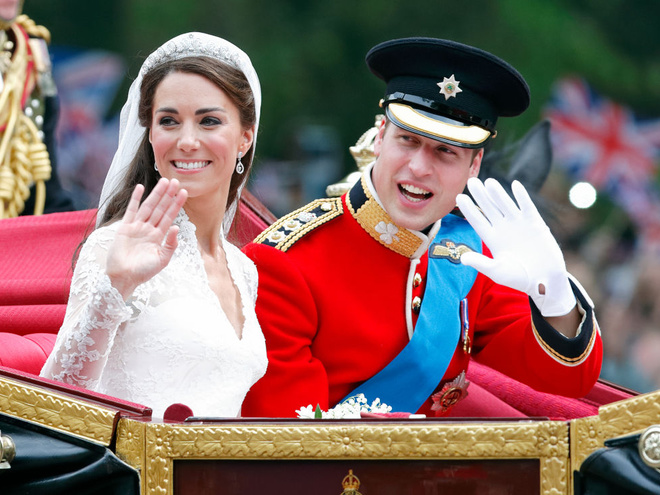 Кейт Міддлтон та принц Вільям святкують 15-річчя шлюбу: нове фото пари з дітьми