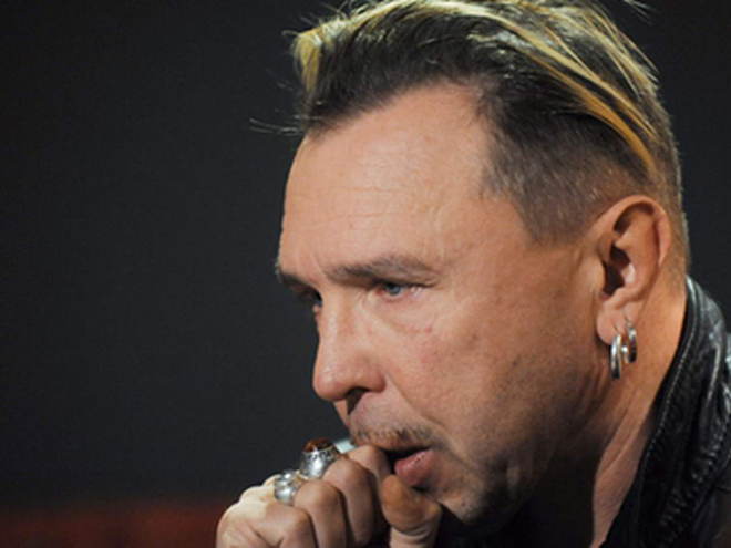 Гарик Сукачев начал судиться за долг