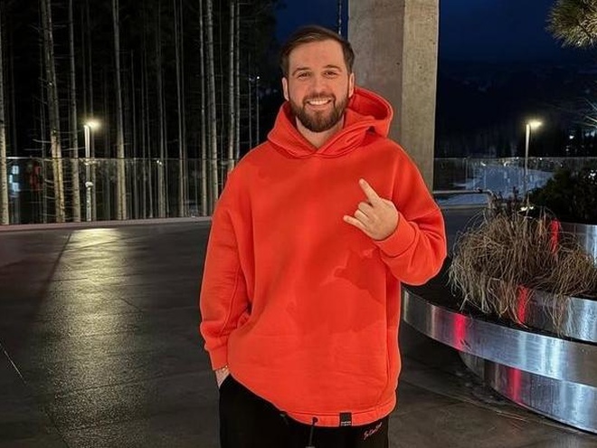 Family look: Танчинець із 16-річною дочкою знялися в однакових вбраннях