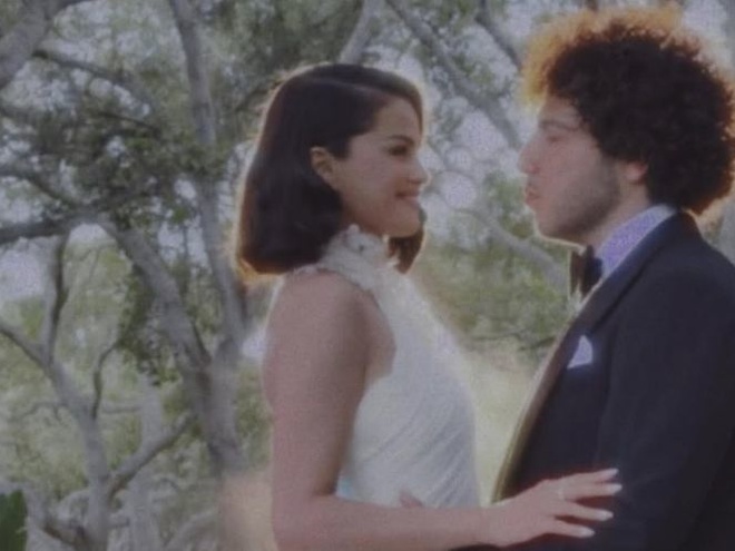 Селена Гомес вийшла заміж: весільні фото та подробиці церемонії