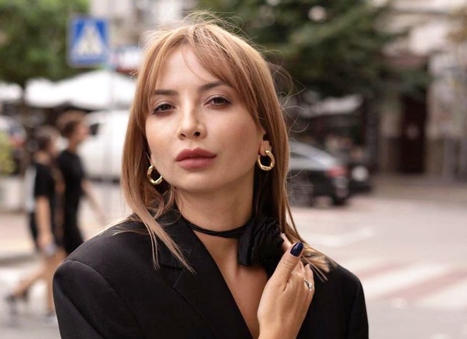 Сопонару показала привезені з Лондона тату, одне з яких – в інтимній зоні