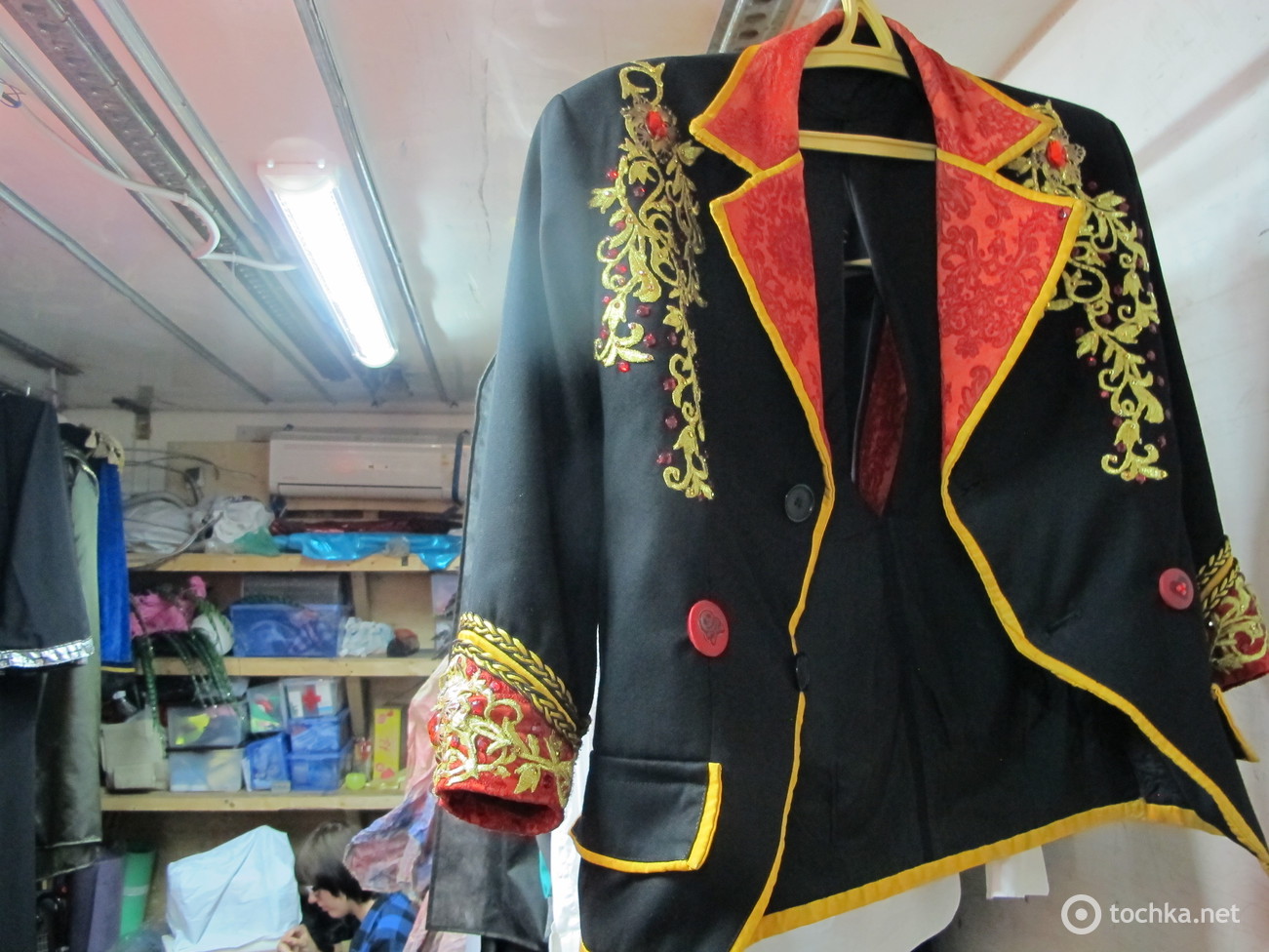 Цирк Кобзов