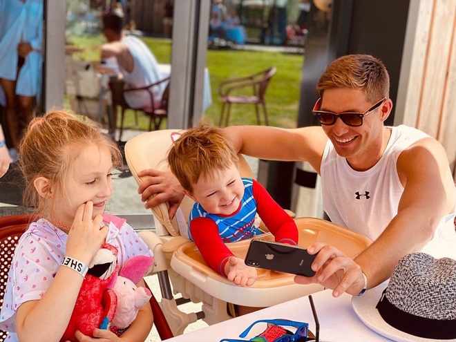 Остапчук вперше за довгий час показав фото із сином від Войченко