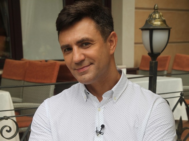 день матери: ведущие нового канала