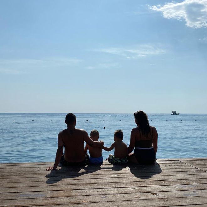 MONATIK с семьей