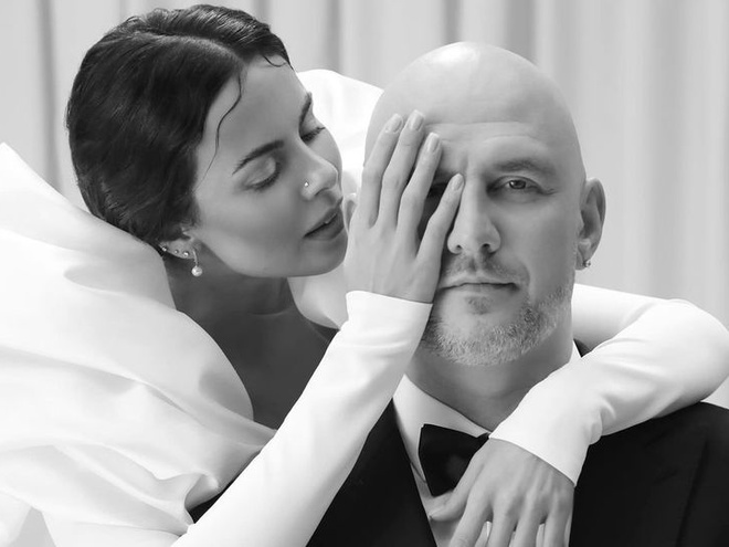 Каменських показала подарунок від Потапа на п'яту річницю їхнього весілля