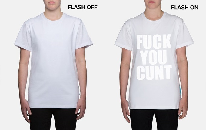 Кейт Мосс випустила провокаційну футболку "проти папарацці"