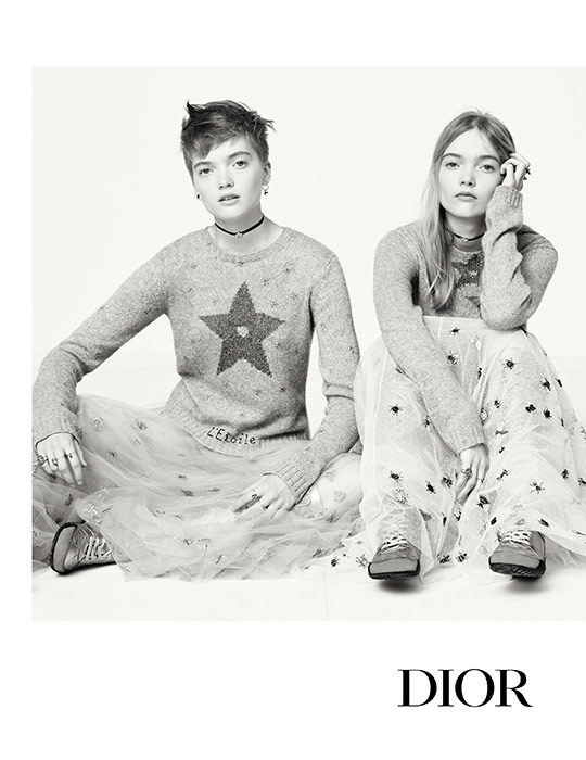 Моделі-близнючки в першому кампейні Марії Грації Кьюрі для Dior