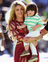 Чемпионат мира по футболу 2014: образ Шакиры Чемпионат мира по футболу 2014: образ Шакиры