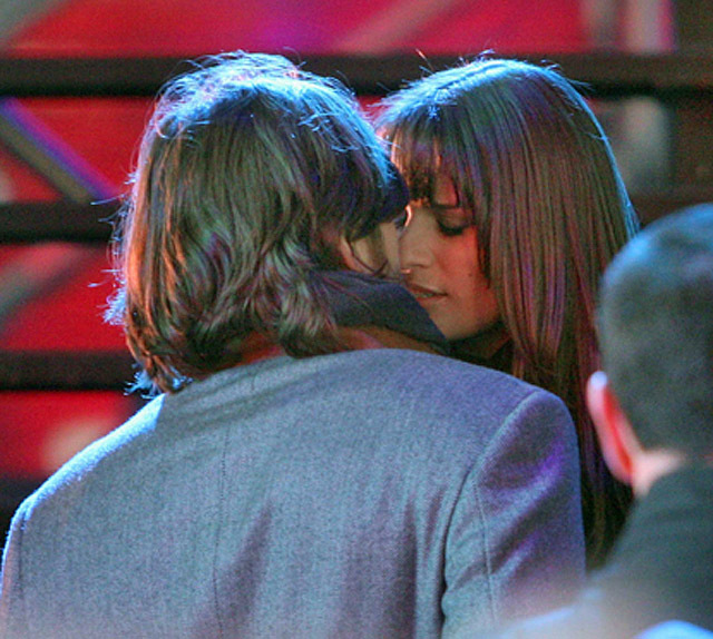 Эштон Катчер изменяет Дэми Мур?