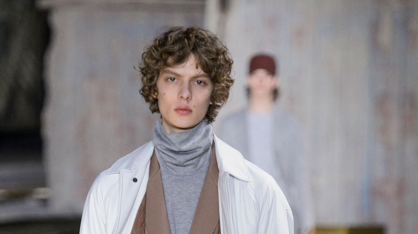 Модные мужские стрижки 2017: кудрявые волосы