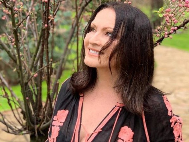 Софія Ротару вперше за довгий час вийшла на зв'язок та показала фото з чоловіком