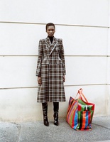 Balenciaga: рекламна кампанія під керівництвом Демни Гвасалія