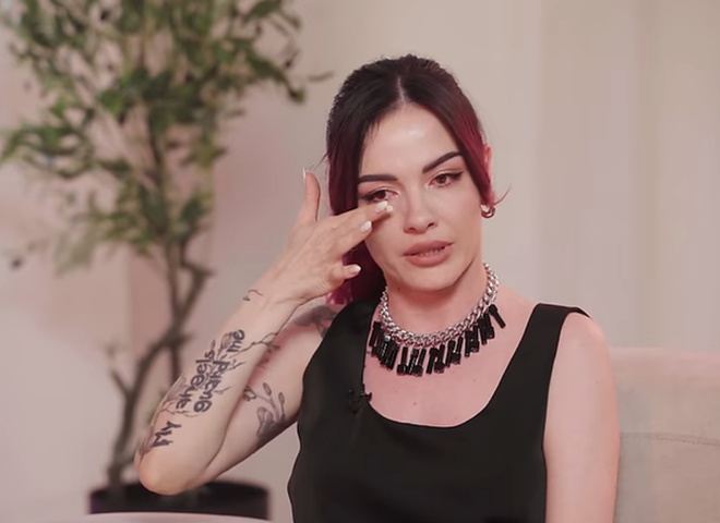 MamaRika розплакалася на інтерв'ю в Єфросиніної через питання про кризу у шлюбі