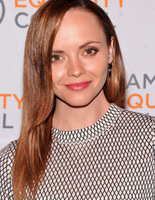 Именинница Кристина Риччи: макияжи и прически Именинница Кристина Риччи: макияжи и прически