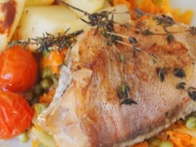 Морской окунь с овощами Морской окунь с овощами