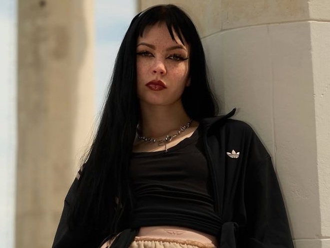 Кажанна скасувала концерти після офіційного розірвання контракту із лейблом Jerry Heil