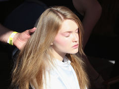 Полезные применения сухого шампуня