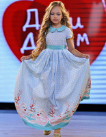 Holiday Fashion Week: Соціальний благодійний проект Лариси Лобанової «Діти дітям»