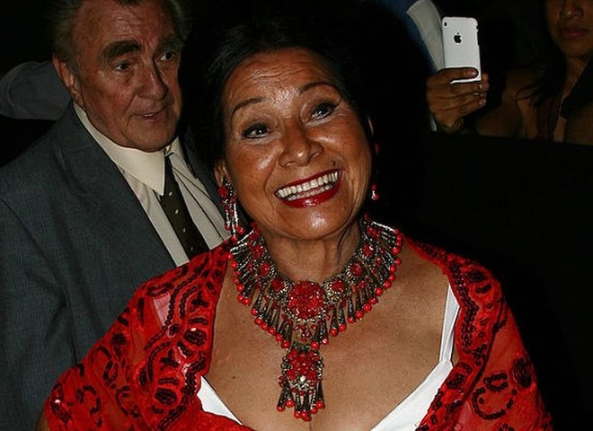 Померла зірка серіалів «Багаті теж плачуть» та «Дика Роза» Аврора Клавель