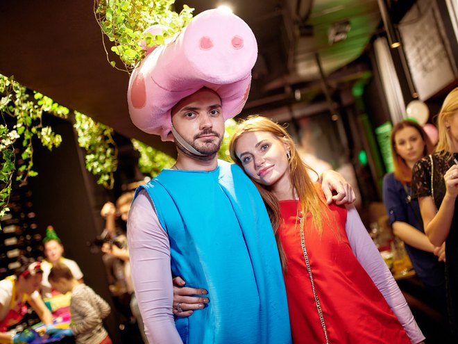 Слава из неангелов с супругом