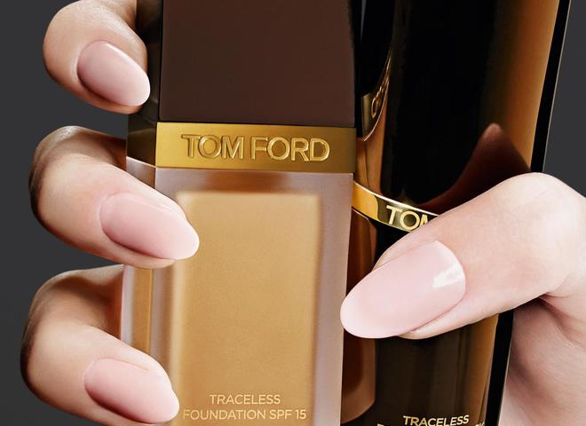 Джіджі Хадід в рекламній кампанії нової косметичної лінійки Tom Ford