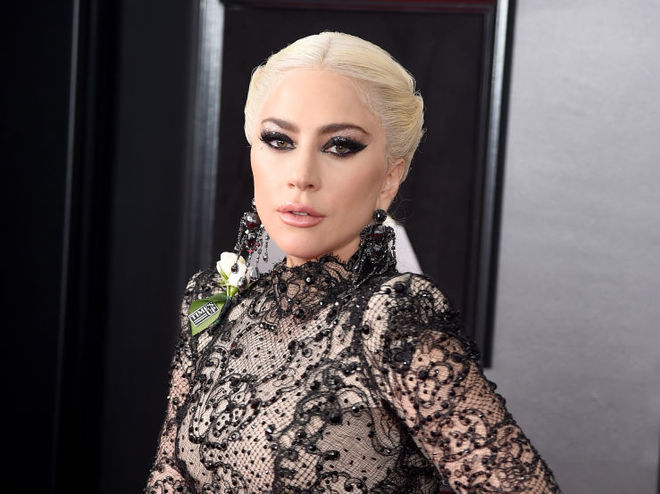 Леді Гага обручка