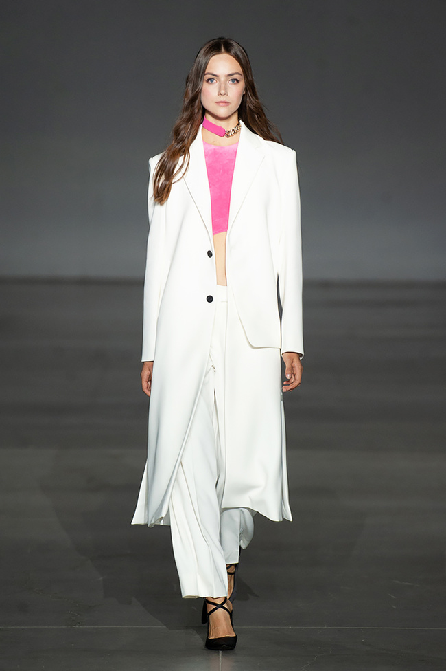 Показ Elena Burenina на Ukrainian Fashion Week noseason sept 2021