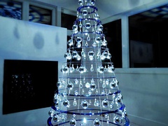 Елка из акрила и света