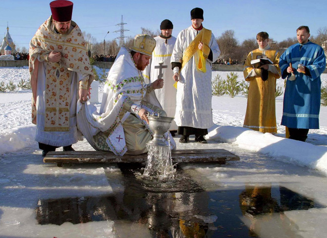 Купання в ополонці на Водохрещення