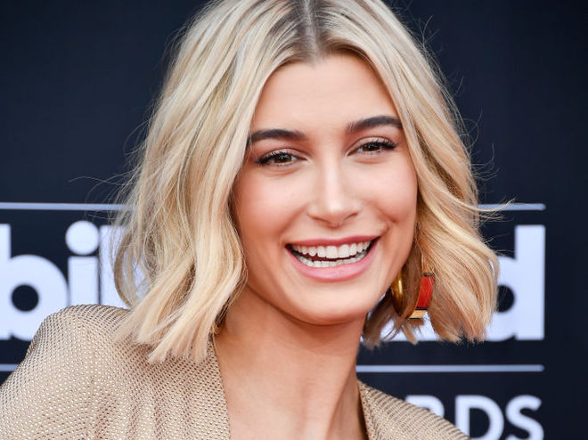 Хейлі Болдуін (Cover)