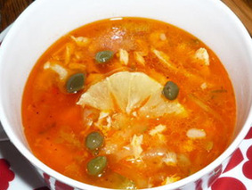 Суп куриный с вермишелью и зеленым горошком